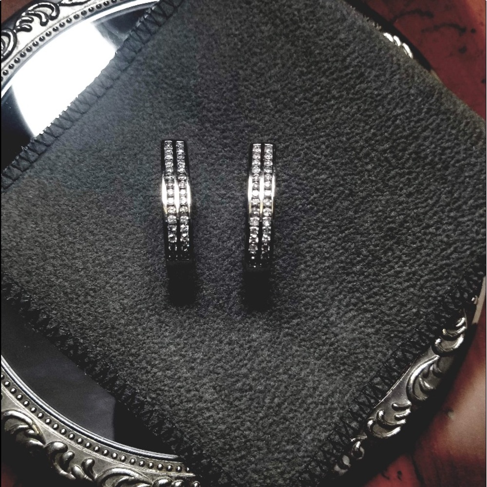 Sterling Silver earrings diamond cut